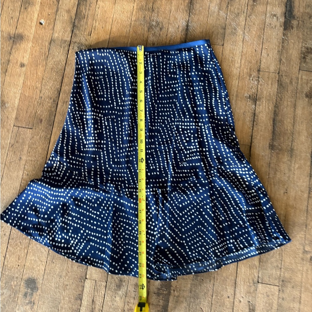 Diane Von Furstenberg DVF Polka Dotted Silk A Line Ruffled Skirt Size 6 Navy - Picture 9 of 10